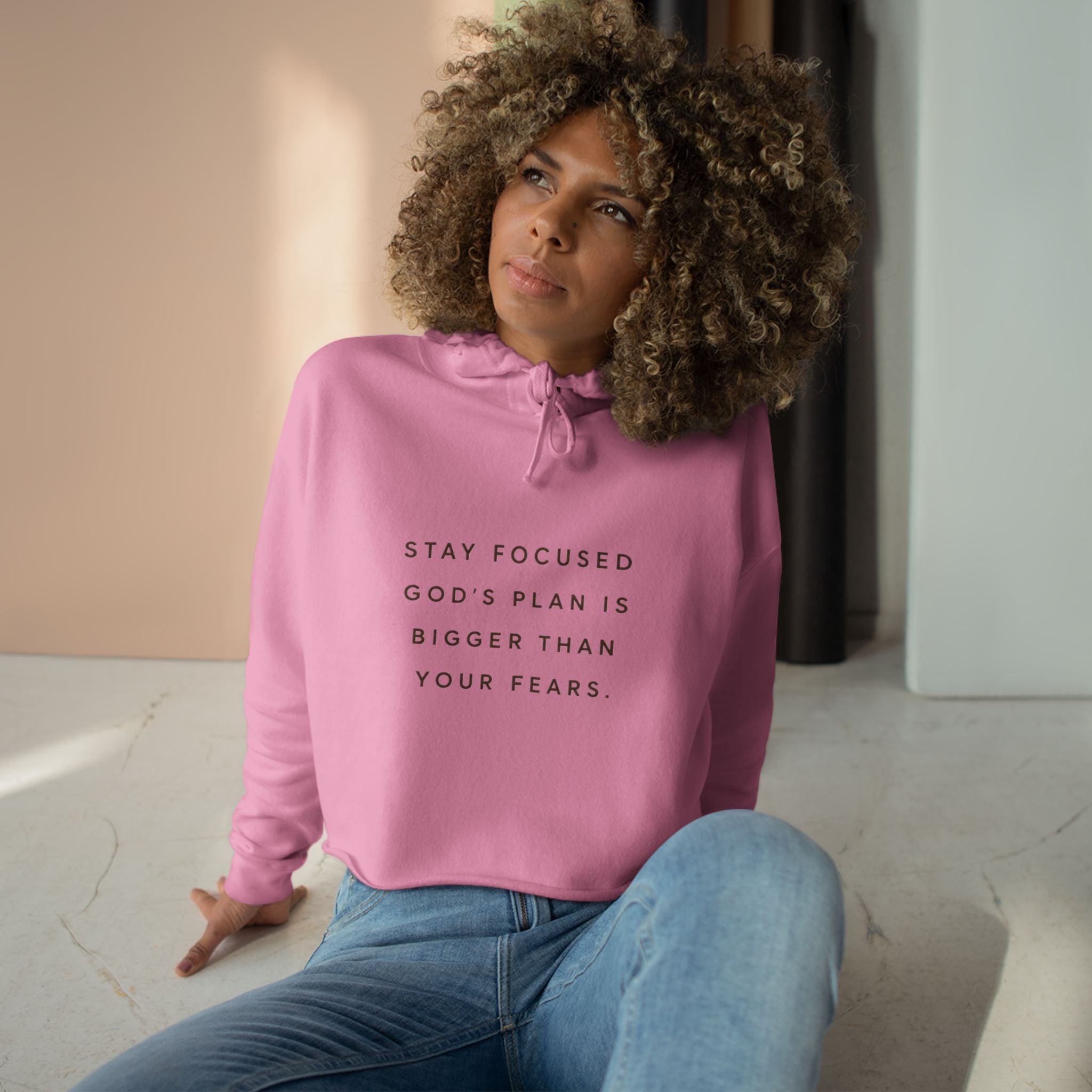 KOMFYX Stay Focused Cropped Hoodie