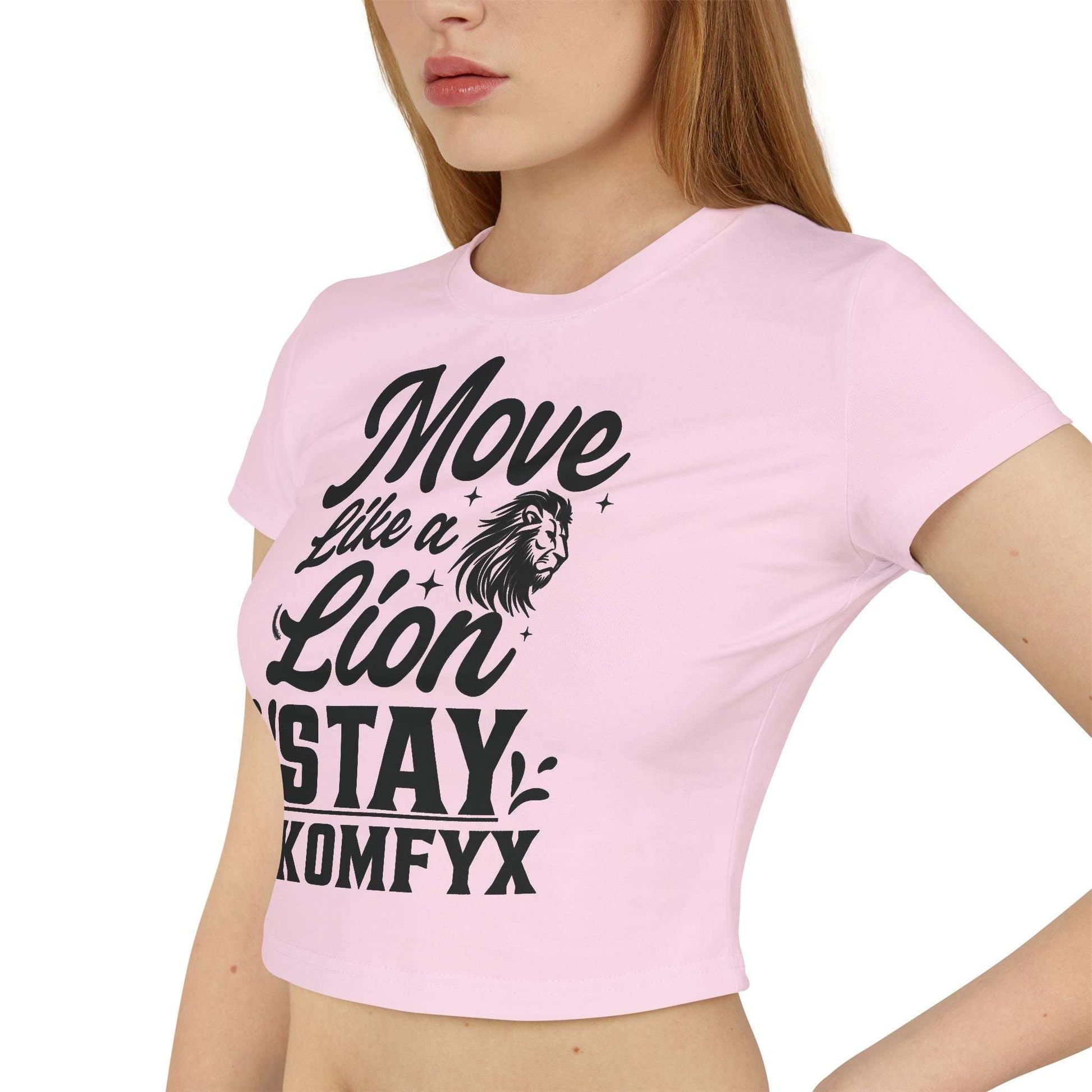 Move like a lion, Stay KOMFYX - Women's Baby Tee
