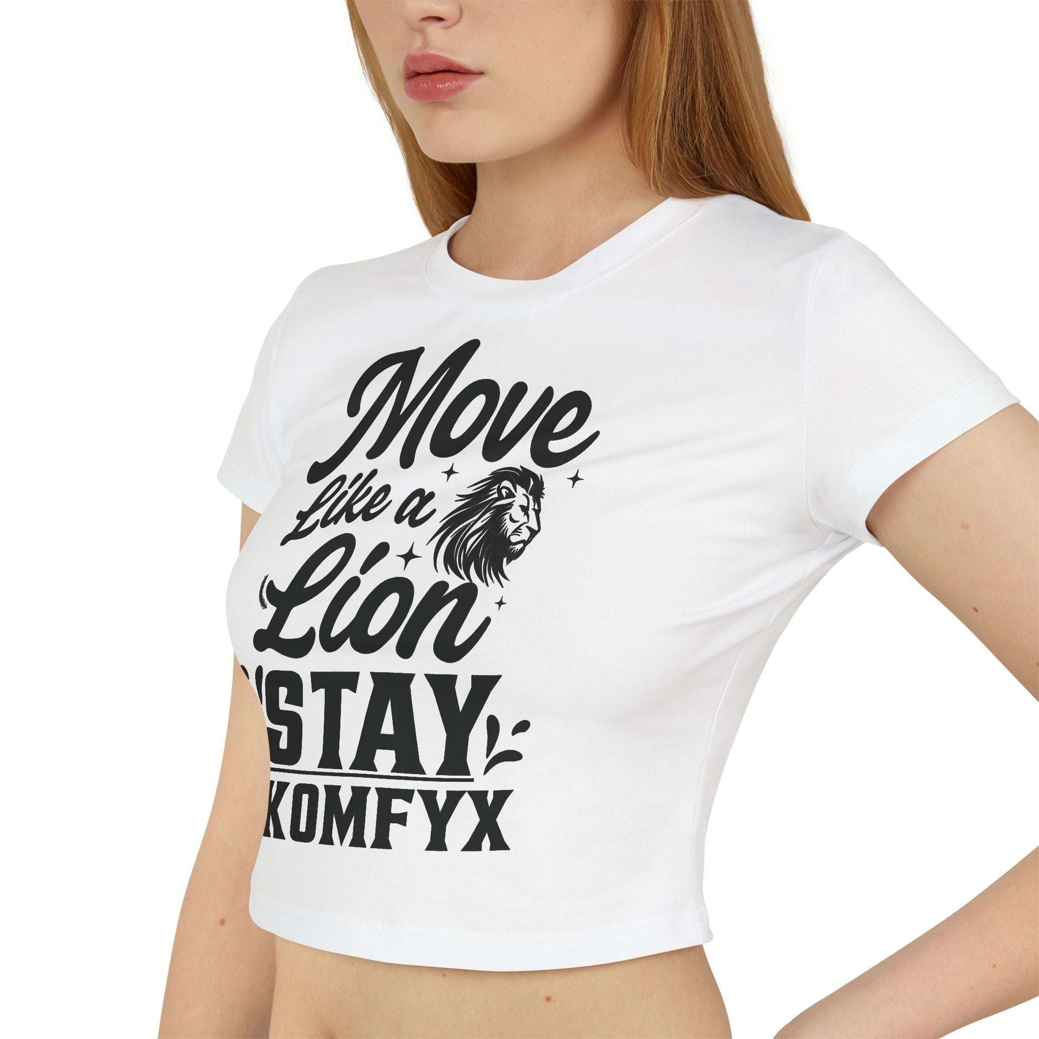 Move like a lion, Stay KOMFYX - Women's Baby Tee