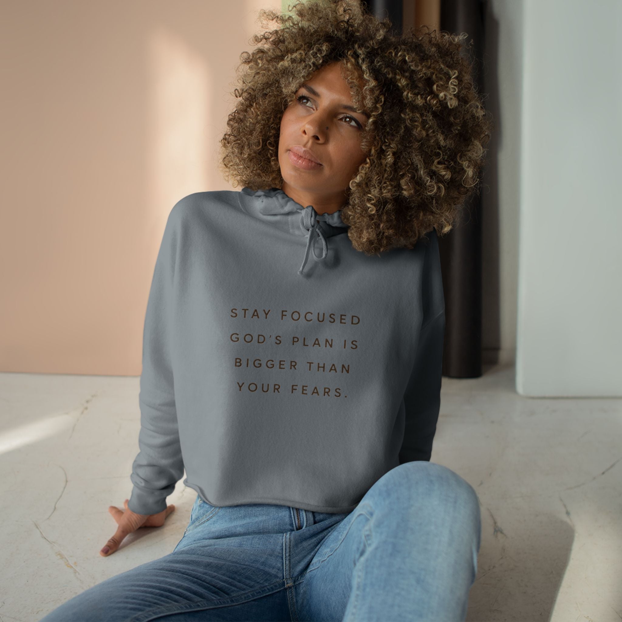 KOMFYX Stay Focused Cropped Hoodie
