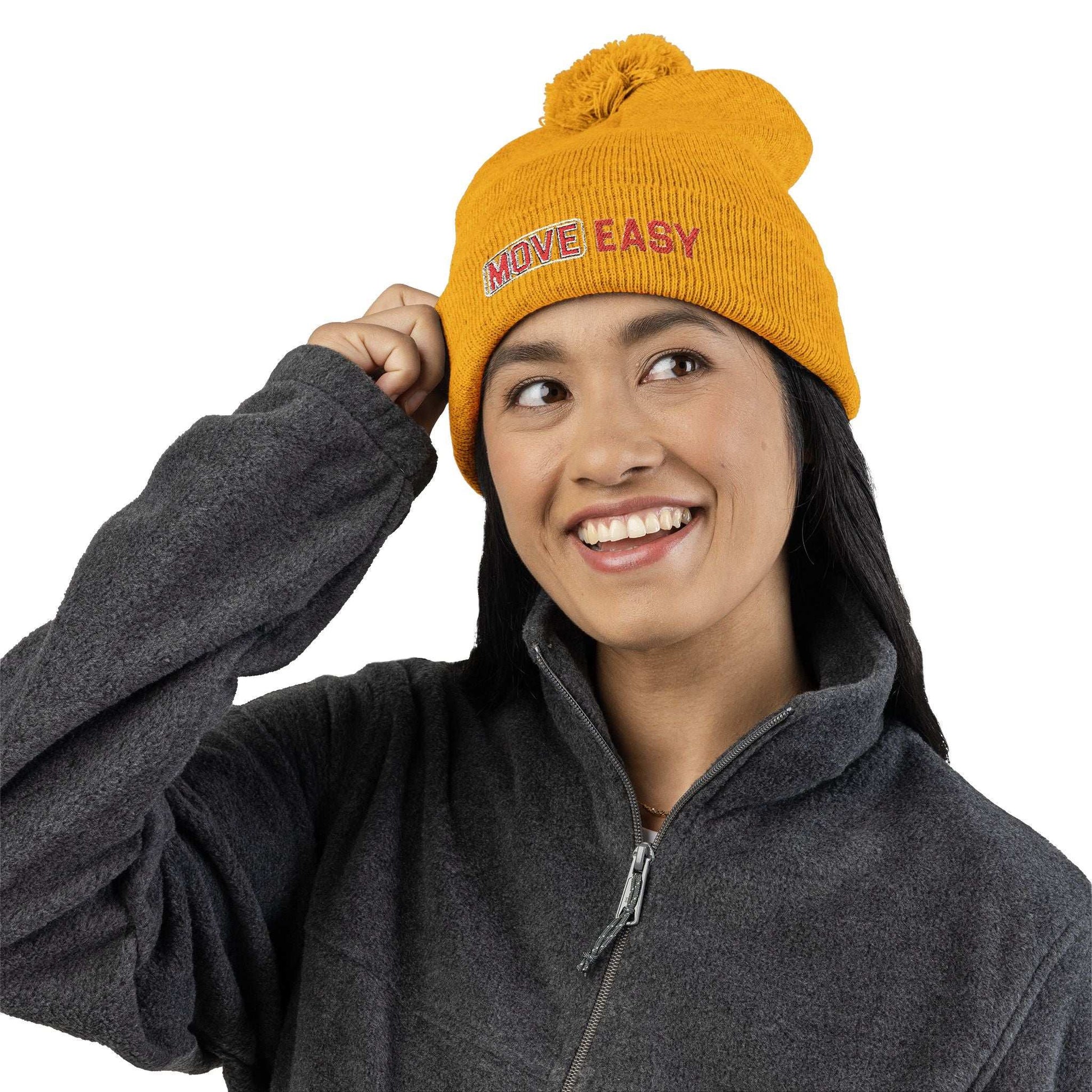 Move Easy - Pom-Pom Knit Cap